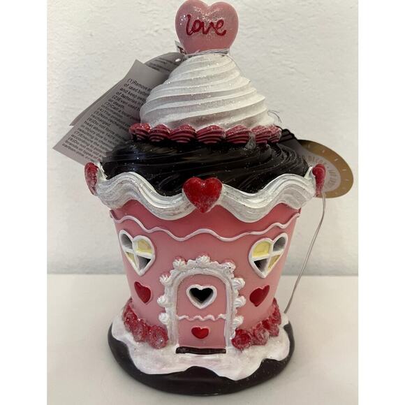 LOVE & Cupcakes Gingerbread House LED Light Up Heart Glitter/ Pink - Picture 1 of 5
